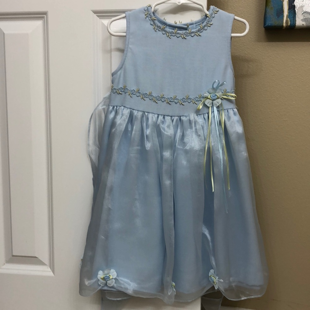 Girls sized 4T baby blue dress